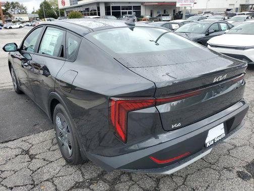 2025 Kia K4 LX