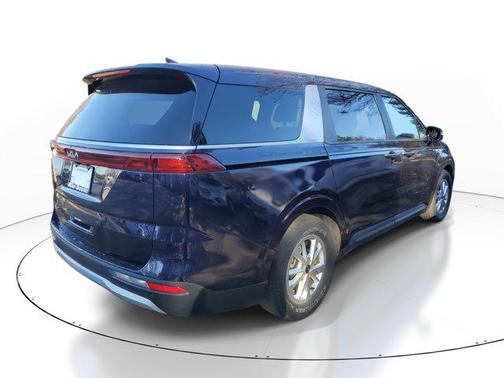 2022 Kia Carnival LXS