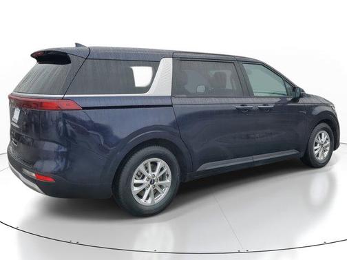 2022 Kia Carnival LXS