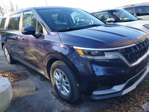 2022 Kia Carnival LXS