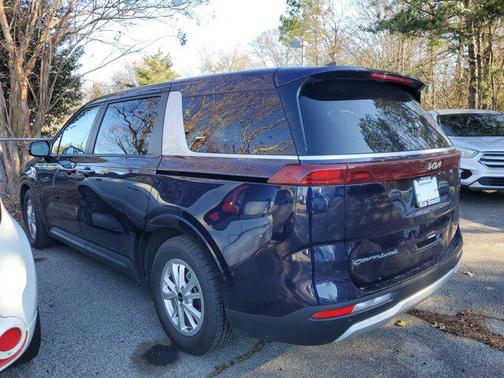 2022 Kia Carnival LXS