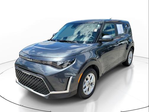 Gravity Gray 2025 Kia Soul LX