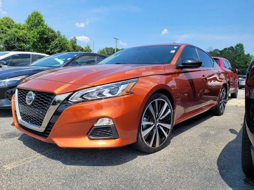 2021 Nissan Altima SR VC-Turbo FWD
