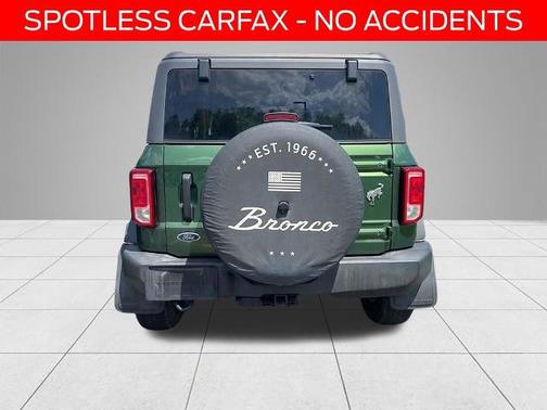 ERUPTION GREEN METALLIC 2022 Ford Bronco BIG BEND
