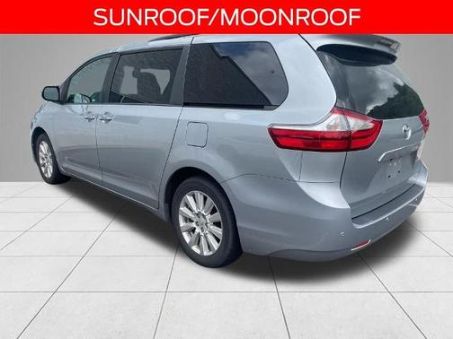 2017 Toyota Sienna LIMITED PREMIUM 7 PASSENGER