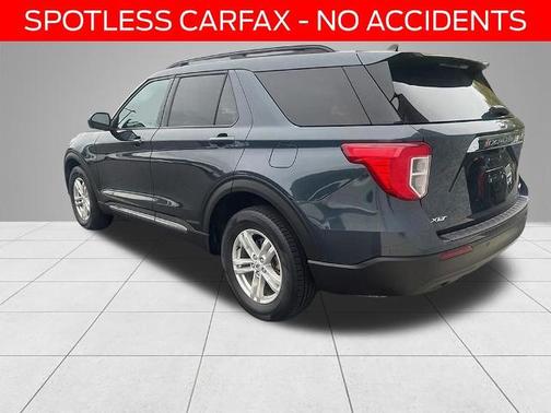 STONE BLUE METALLIC 2023 Ford Explorer XLT