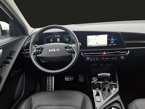 2023 Kia Niro EX Touring