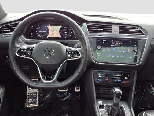 2022 Volkswagen Tiguan 2.0T SEL R-Line