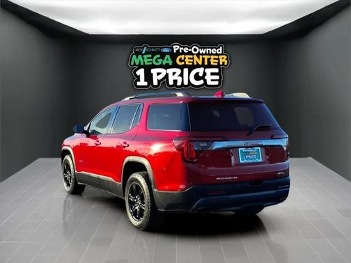 2022 GMC Acadia AT4
