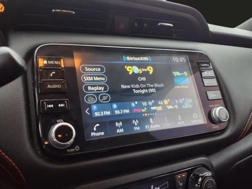 2021 Nissan Kicks SR