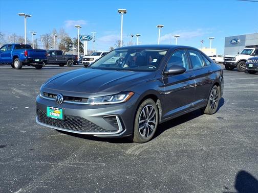 2025 Volkswagen Jetta 1.5T SE