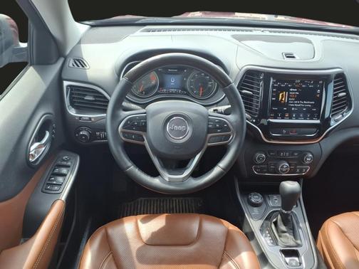 2019 Jeep Cherokee Overland