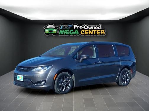 2020 Chrysler Pacifica Touring-L Plus