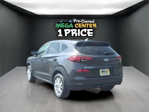 2020 Hyundai TUCSON SE
