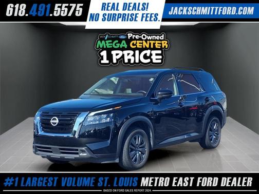 2024 Nissan Pathfinder SV