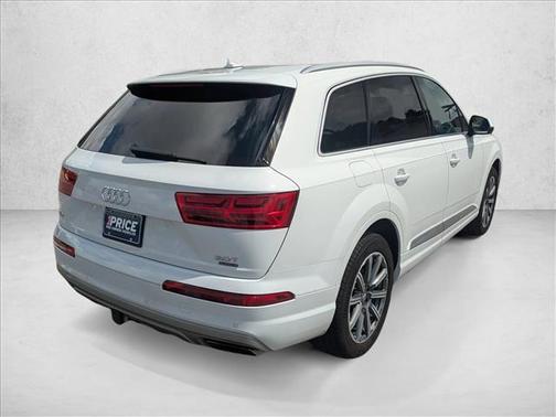 White 2017 Audi Q7 3.0T Premium