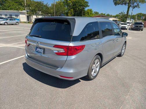 Silver/Gray 2018 Honda Odyssey EX-L