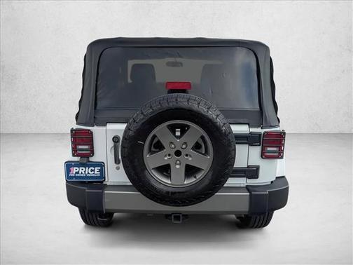 Bright White Clearcoat 2015 Jeep Wrangler Freedom Edition