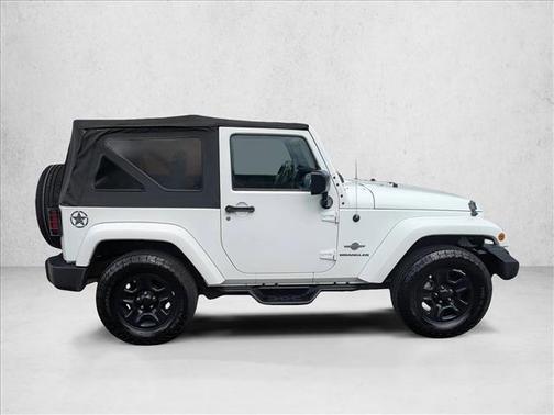Bright White Clearcoat 2015 Jeep Wrangler Freedom Edition