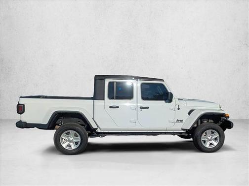 2022 Jeep Gladiator Sport S