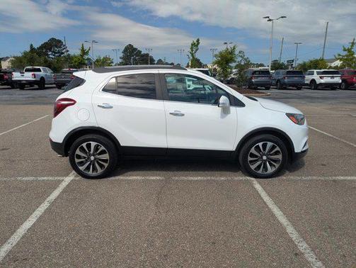 Summit White 2017 Buick Encore Preferred