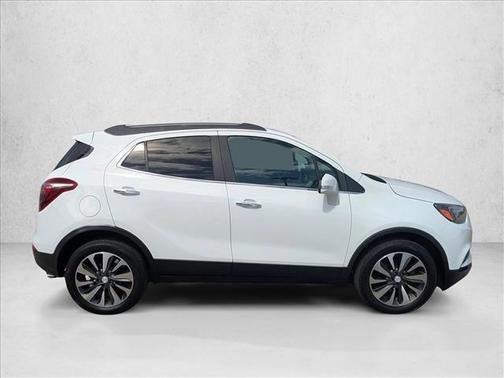Summit White 2017 Buick Encore Preferred