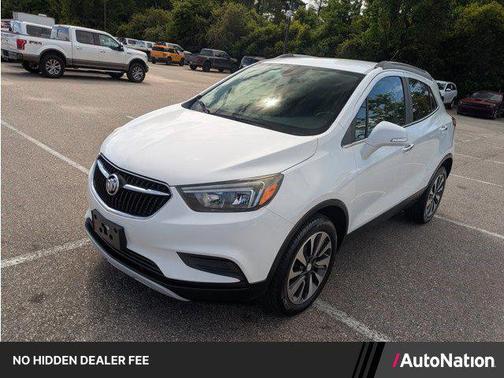 Summit White 2017 Buick Encore Preferred