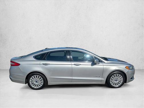 2015 Ford Fusion Hybrid SE