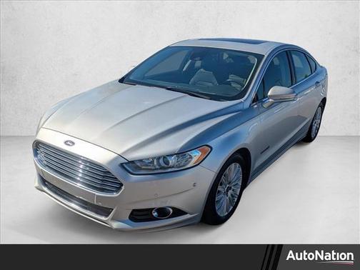 2015 Ford Fusion Hybrid SE