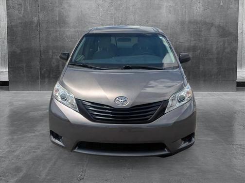 2016 Toyota Sienna L