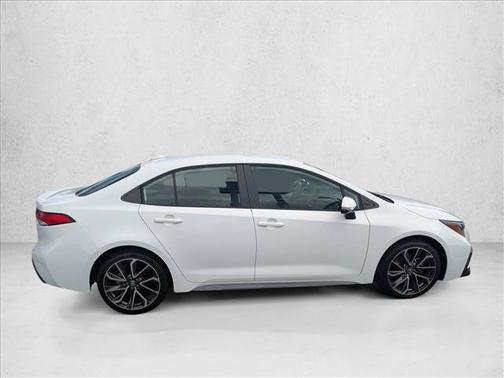 White 2022 Toyota Corolla SE