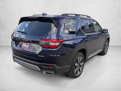 2024 Honda Pilot Touring 8-Passenger