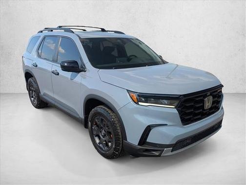Sonic Gray Pearl 2024 Honda Pilot TrailSport