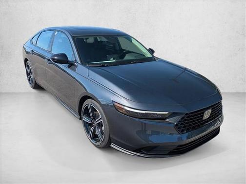 Meteorite Gray Metallic 2026 Honda Accord SE