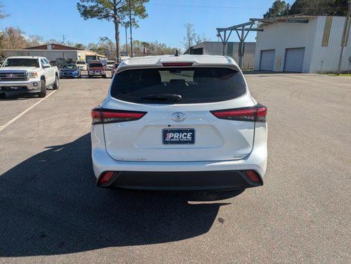 2023 Toyota Highlander Platinum