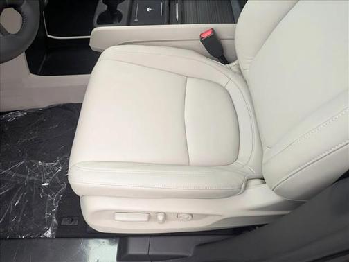 Solar Silver Metallic 2026 Honda Odyssey EX-L