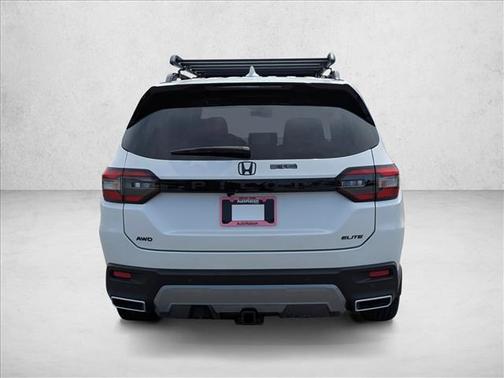 Platinum White Pearl 2026 Honda Pilot Elite