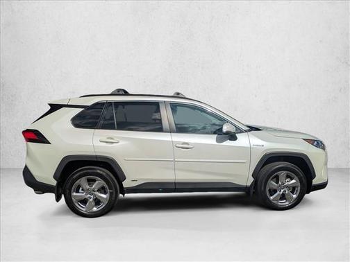 2021 Toyota RAV4 Hybrid XLE Premium