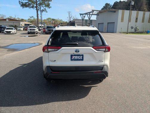 2021 Toyota RAV4 Hybrid XLE Premium