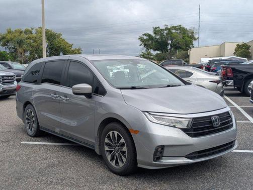 Lunar Silver Metallic 2022 Honda Odyssey EX-L