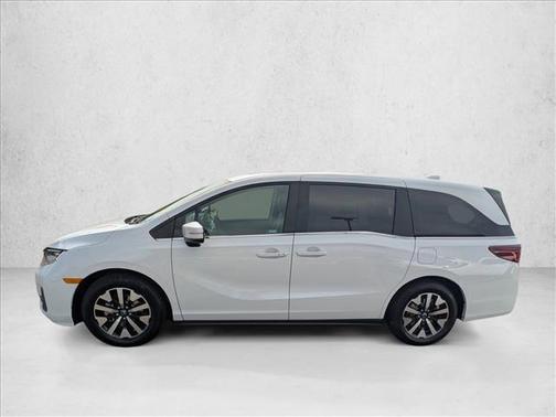 Platinum White Pearl 2026 Honda Odyssey EX-L