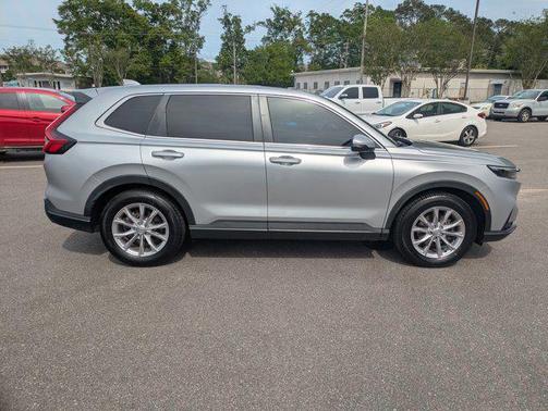 Lunar Silver Metallic 2024 Honda CR-V EX 2WD