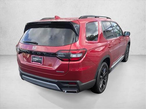 2025 Honda Pilot Touring 8-Passenger