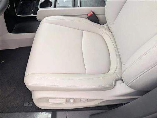 Platinum White Pearl 2026 Honda Odyssey EX-L