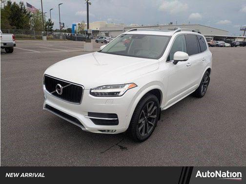 2018 Volvo XC90 T5 Momentum
