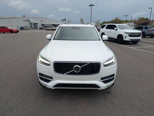 2018 Volvo XC90 T5 Momentum