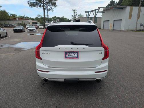 2018 Volvo XC90 T5 Momentum