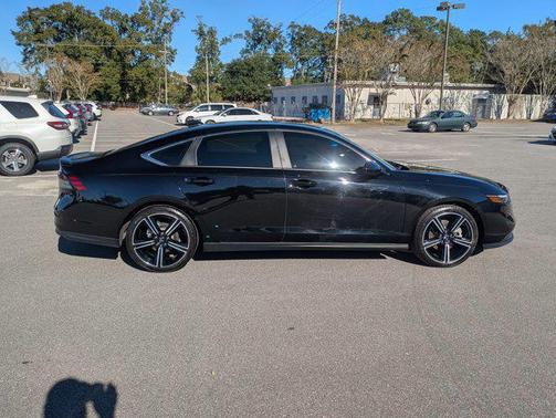 2023 Honda Accord Hybrid Base
