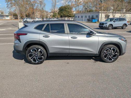 2025 Chevrolet Trax FWD 2RS