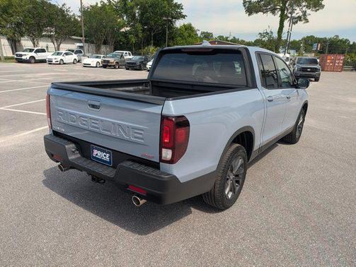 Sonic Gray Pearl 2025 Honda Ridgeline Sport